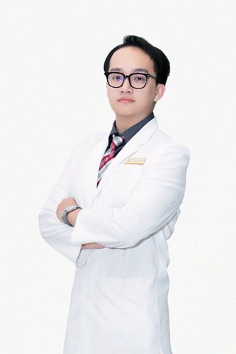 Hoàng Ngọc Long